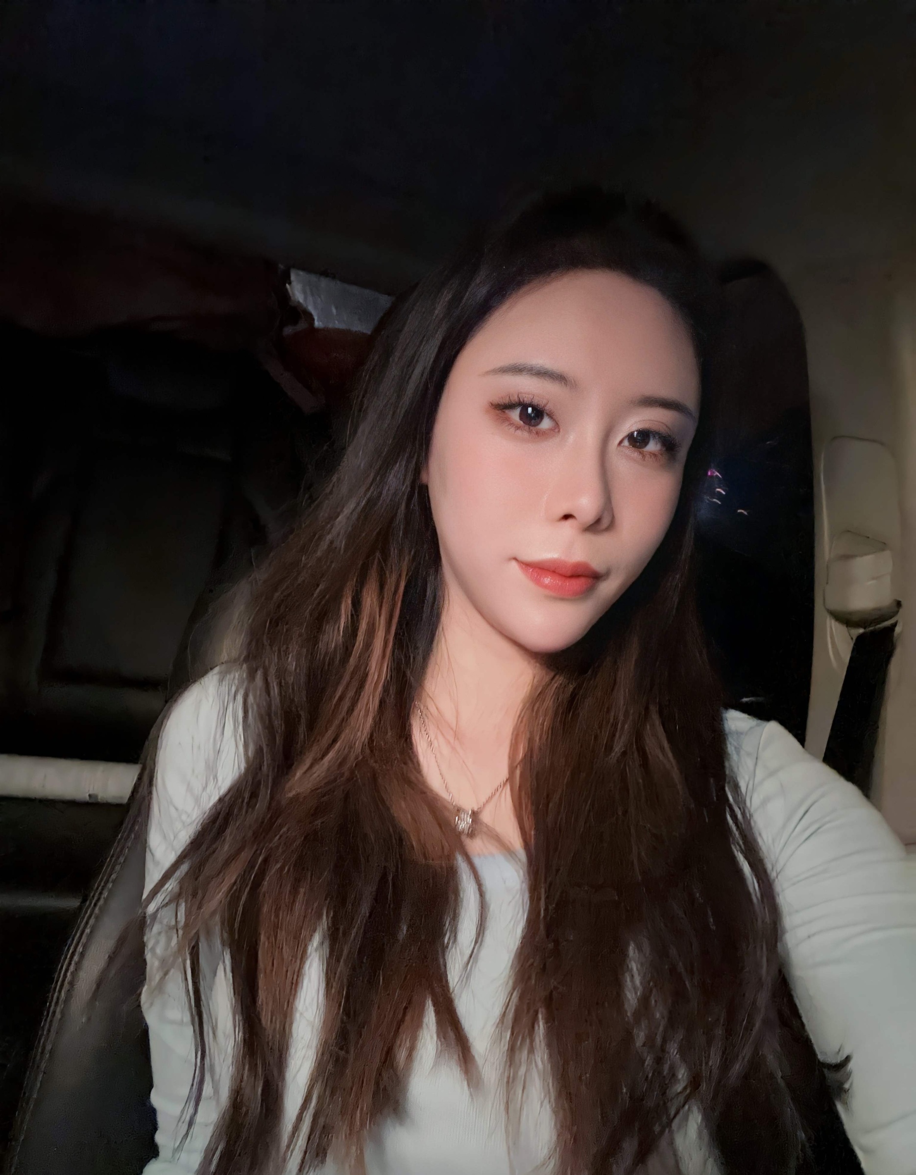 A1185 照片1026张 视频29个 正装 中国女 高颜值气质美女 性感照 户外日常 自拍较多 酒店度假 居家日常 旅游 镜子自拍 生日照 穿搭 美食 夜生活 生活场景丰富 视频包含实况Live