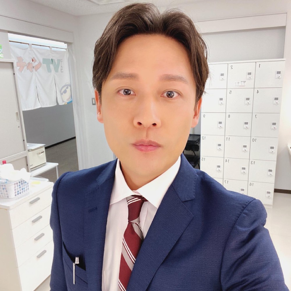 D144 照片977张 视频43个 日本 记者 各国旅行 美食 生活日常 工作 正装 视频有自拍